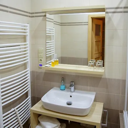 Terra 4* Luhačovice